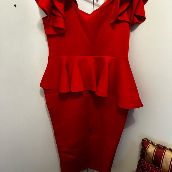 Beautiful plus size red dress - Picture 2 of 6